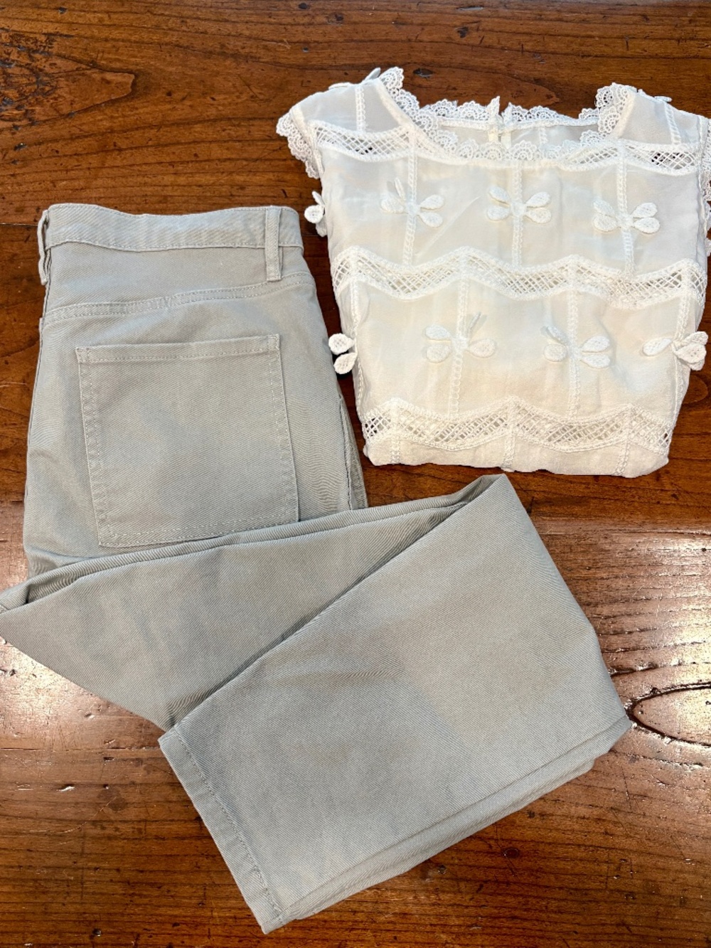 Banana Republic Grey Straight Leg Jeans & White Sheer Lace Appliqué Blouse Set